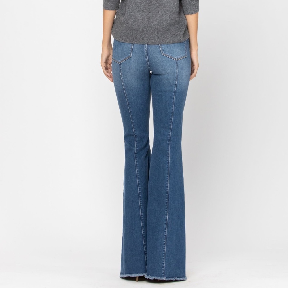 Last 1- Store Closing‼️ High Rise Flare Jeans - Picture 9 of 12